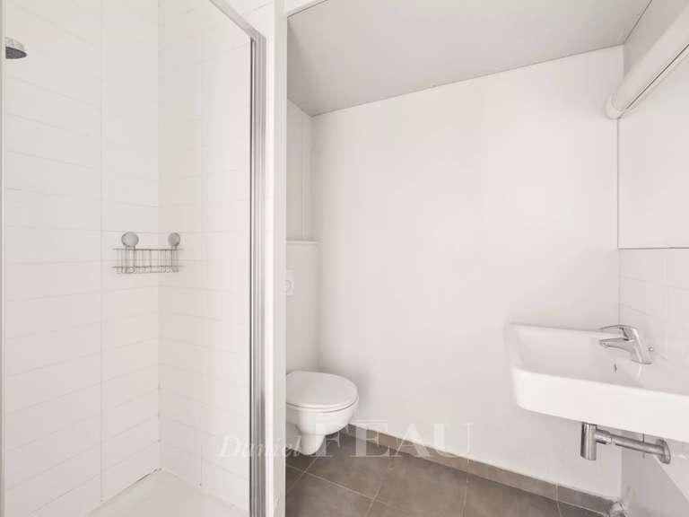 Appartement Paris 11e - 5 chambres - 130m²