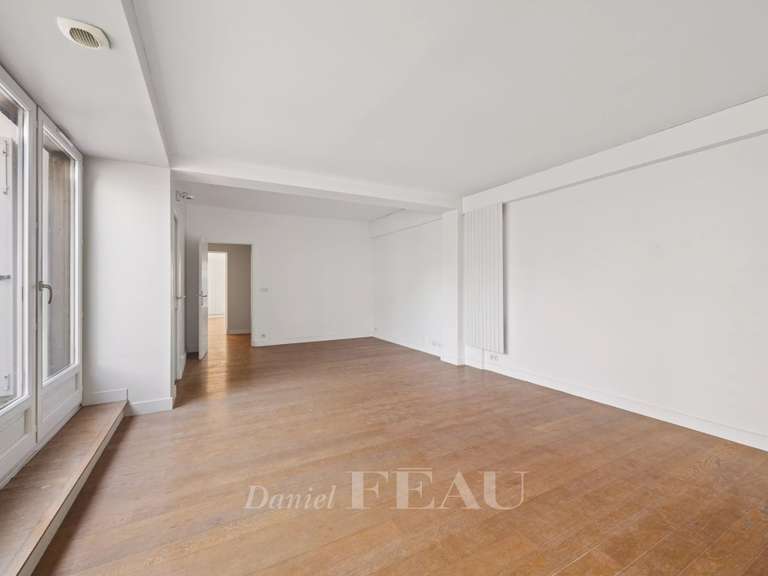 Appartement Paris 11e - 5 chambres - 130m²