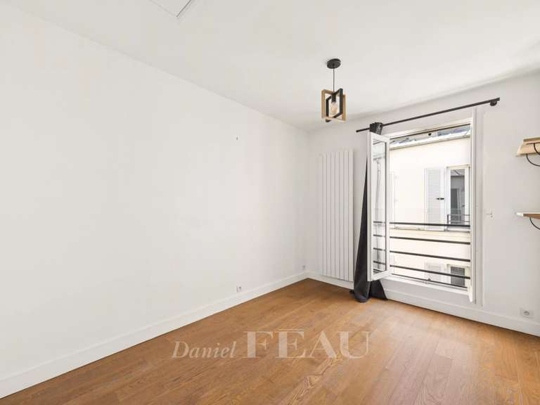 Appartement Paris 11e - 5 chambres - 130m²