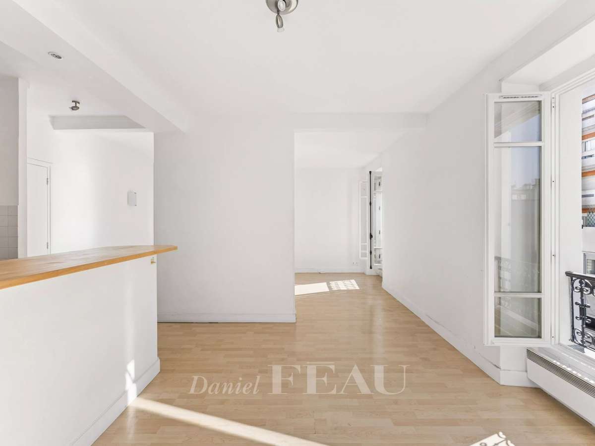 Apartment Paris 11e