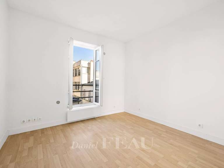 Appartement Paris 11e - 3 chambres - 79m²