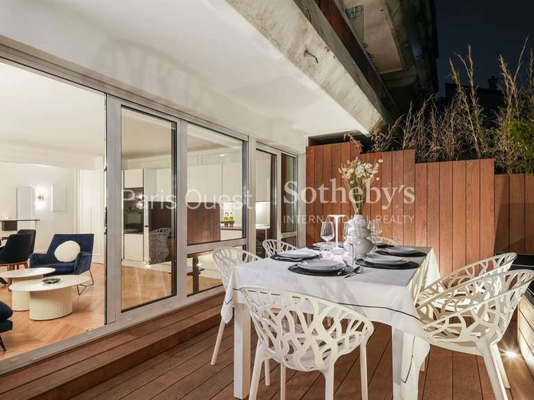 Appartement Paris 11e - 2 chambres - 65m²