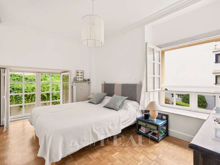 Appartement Paris 11e - 4 chambres - 125m²