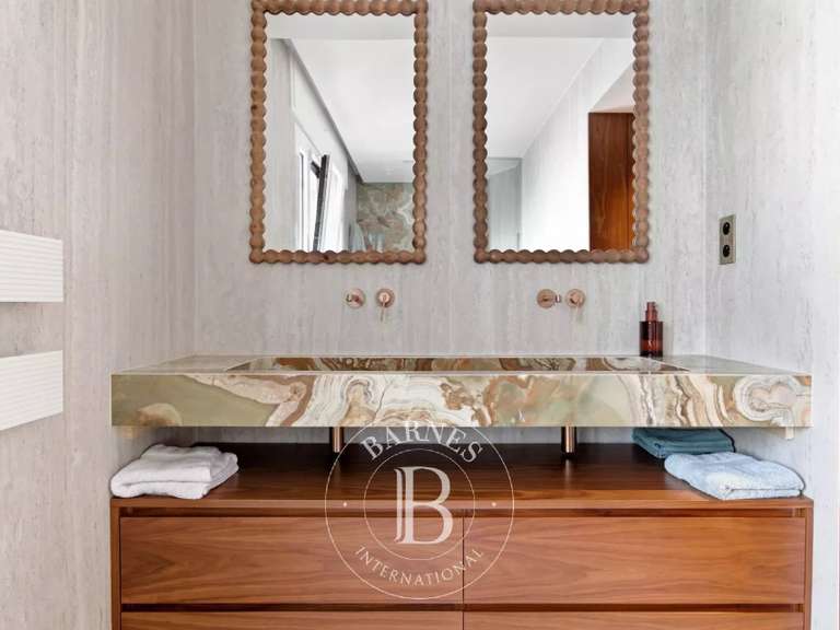 Appartement Paris 12e - 4 chambres - 160m²