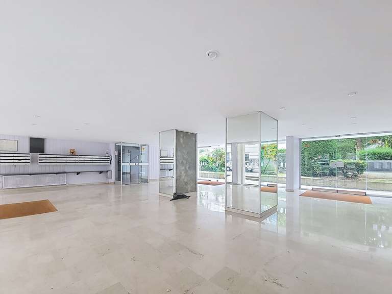 Apartment Paris 14e - 5 bedrooms - 93m²