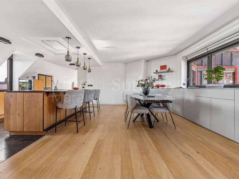 Appartement Paris 14e - 3 chambres - 174m²