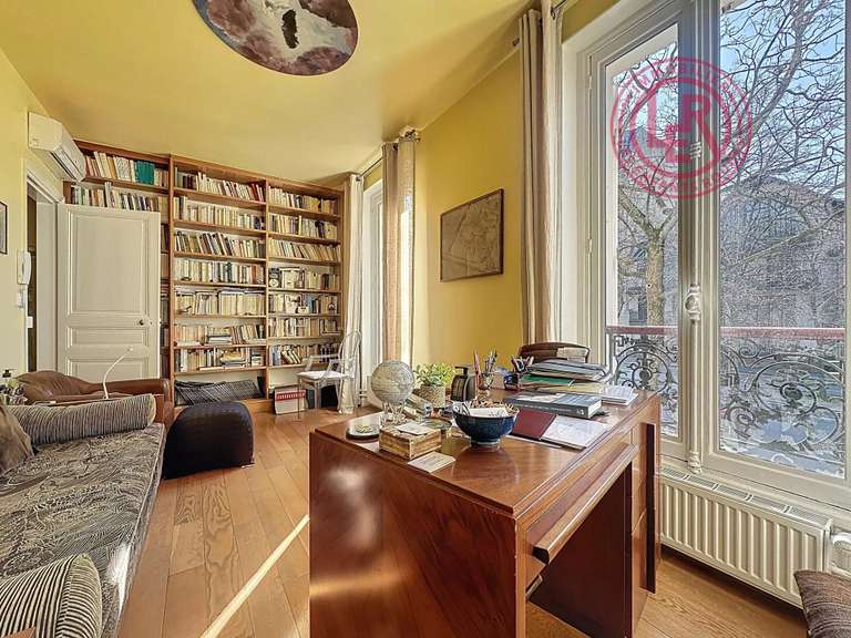 Appartement Paris 14e - 3 chambres - 166m²