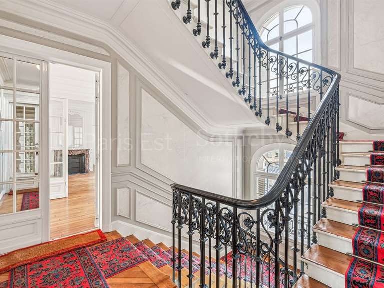 Appartement Paris 14e - 4 chambres - 200m²