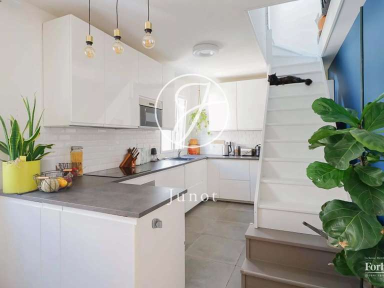 Appartement Paris 14e - 2 chambres - 84m²