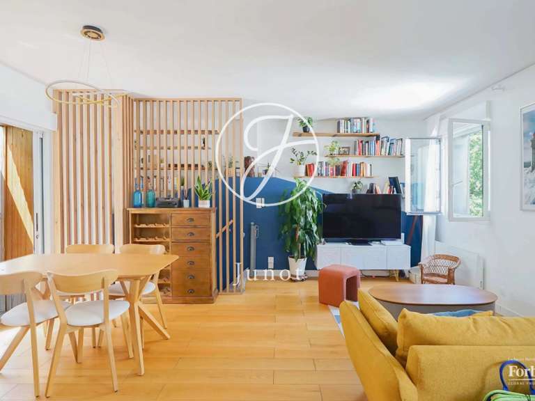 Appartement Paris 14e - 2 chambres - 84m²