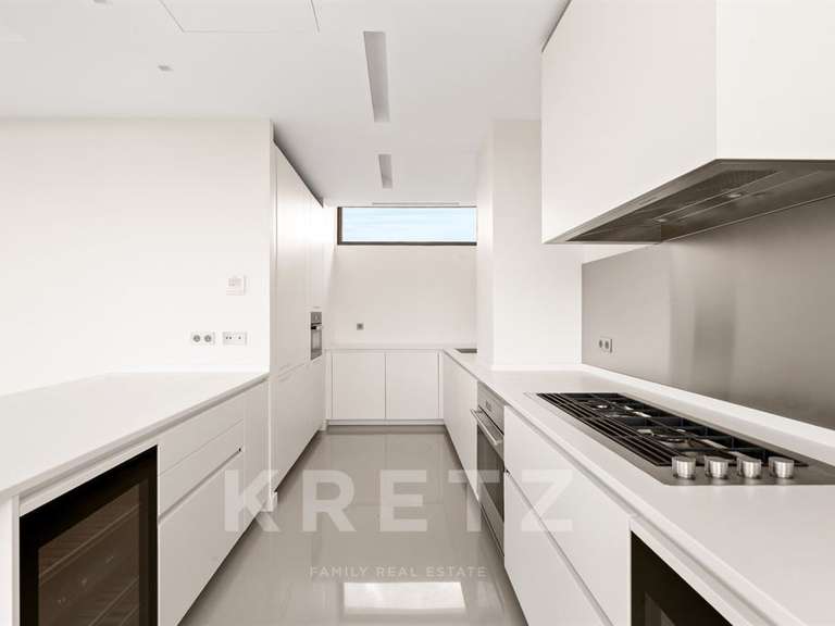 Appartement Paris 14e - 3 chambres - 189m²