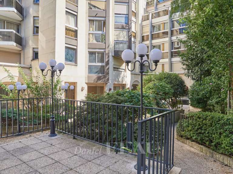 Appartement Paris 14e - 2 chambres - 75m²