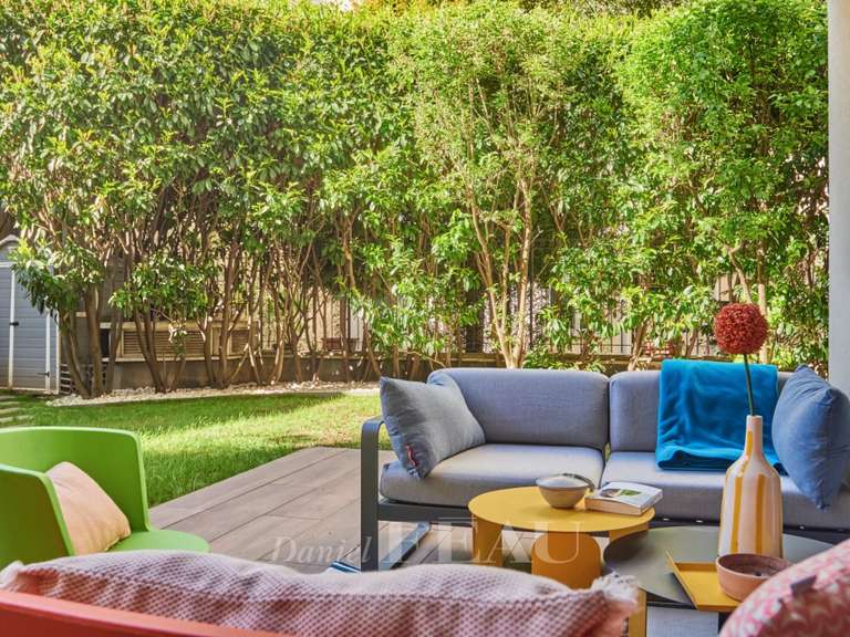 Appartement Paris 14e - 3 chambres - 143m²