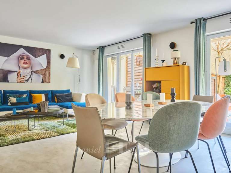 Appartement Paris 14e - 3 chambres - 143m²