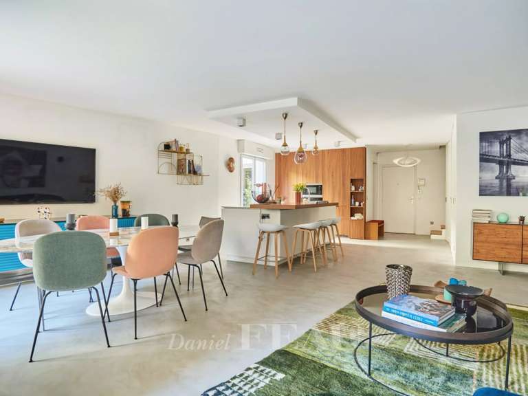 Appartement Paris 14e - 3 chambres - 143m²