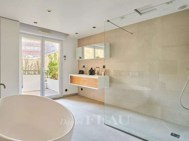 Appartement Paris 14e - 3 chambres - 143m²