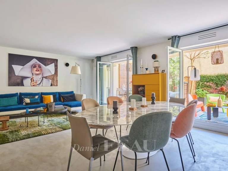Appartement Paris 14e - 3 chambres - 143m²