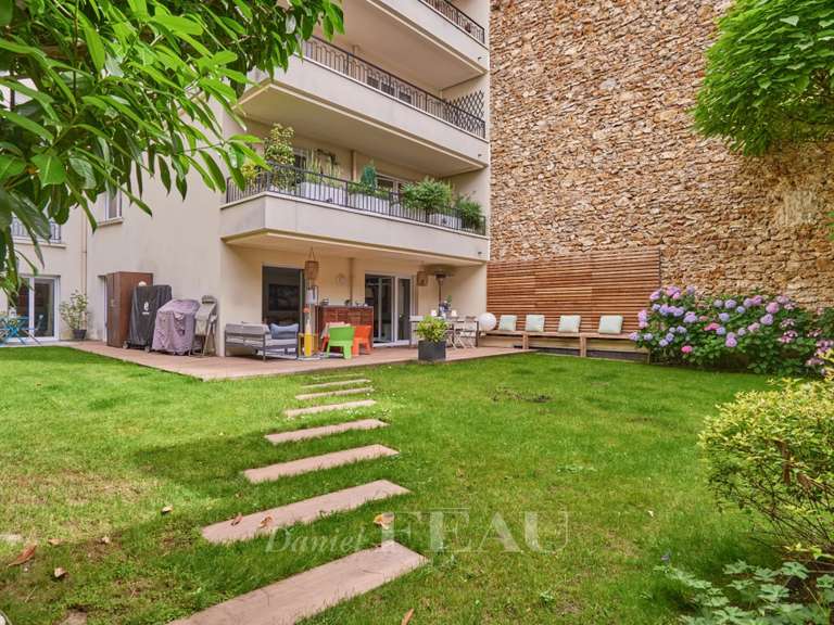 Appartement Paris 14e - 3 chambres - 143m²