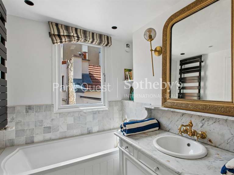 House Paris 14e - 3 bedrooms - 154m²