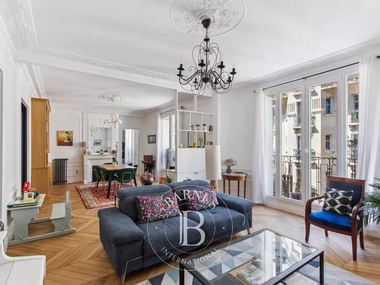 Sale Apartment Paris 15e - 3 bedrooms