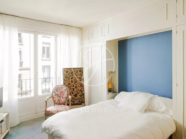 Appartement Paris 15e - 4 chambres - 128m²