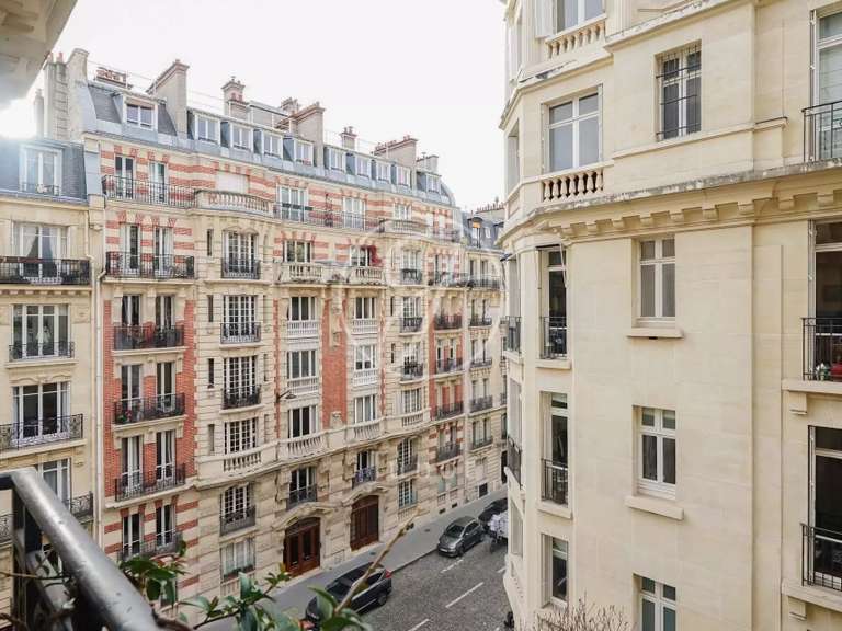 Appartement Paris 15e - 2 chambres - 100m²