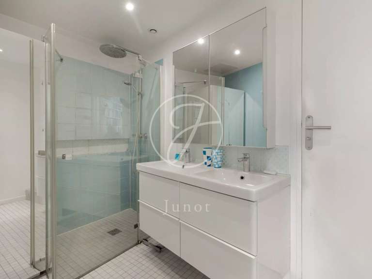 Appartement Paris 15e - 4 chambres - 140m²