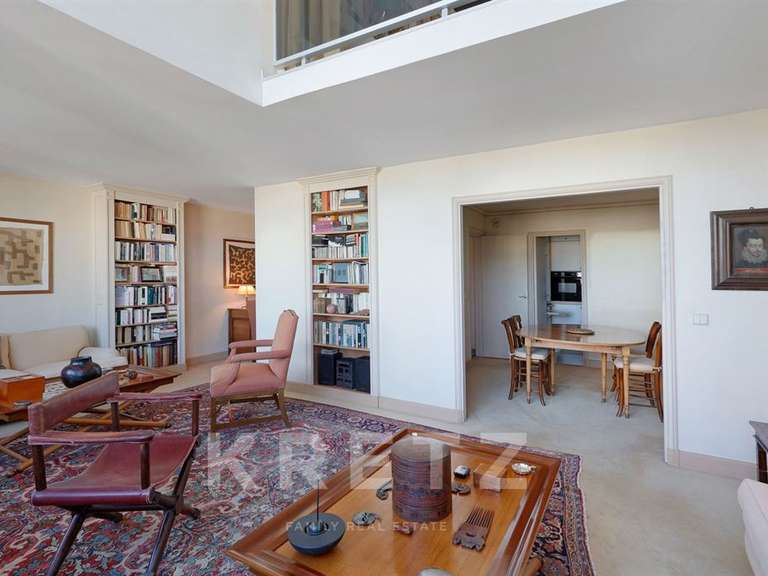 Appartement Paris 15e - 2 chambres - 111m²