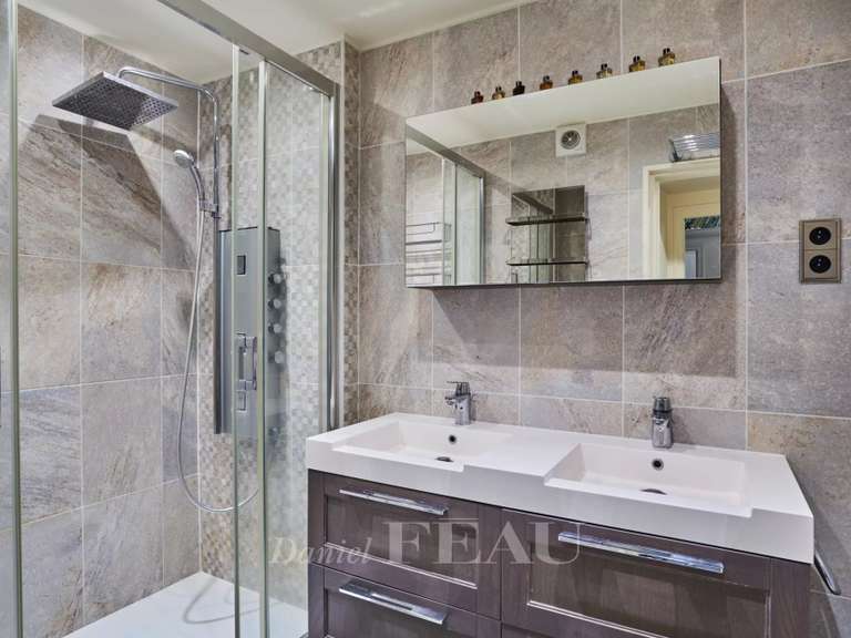 Appartement Paris 15e - 2 chambres - 83m²