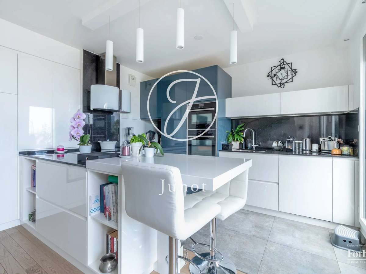 Apartment Paris 15e
