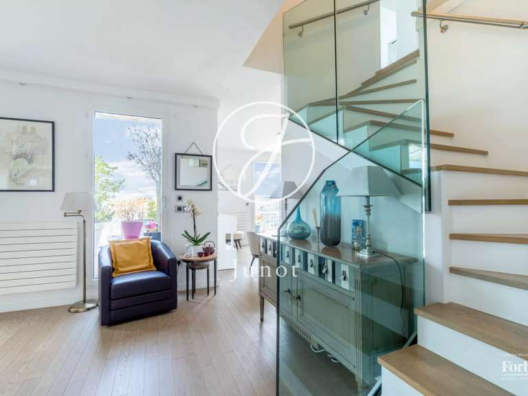 Appartement Paris 15e - 2 chambres - 114m²