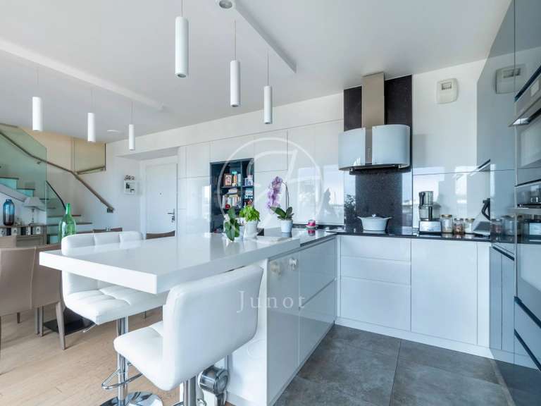 Appartement Paris 15e - 2 chambres - 114m²