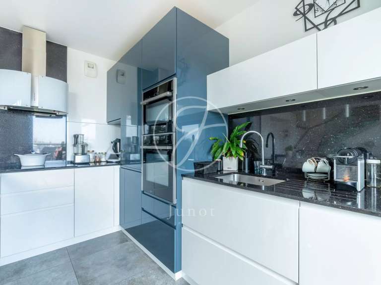 Appartement Paris 15e - 2 chambres - 114m²