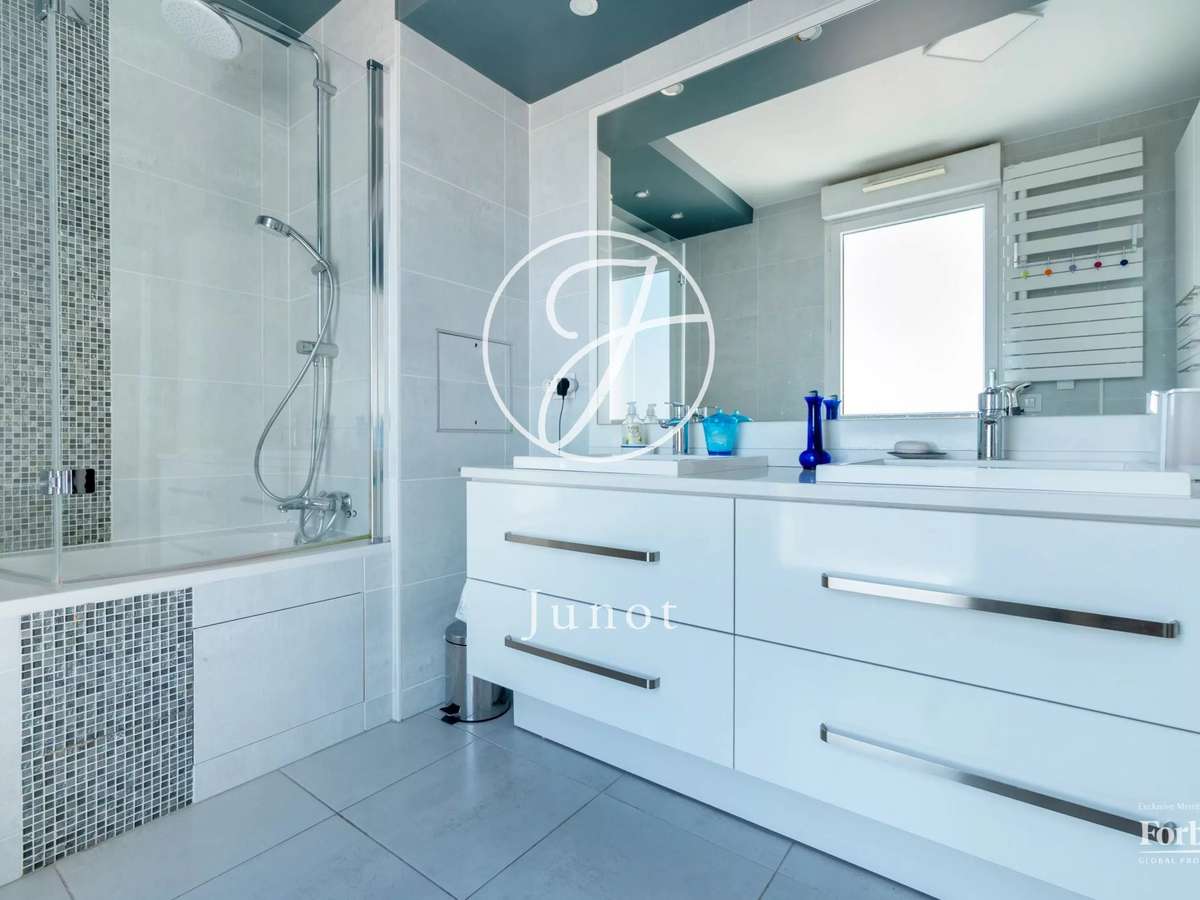 Apartment Paris 15e