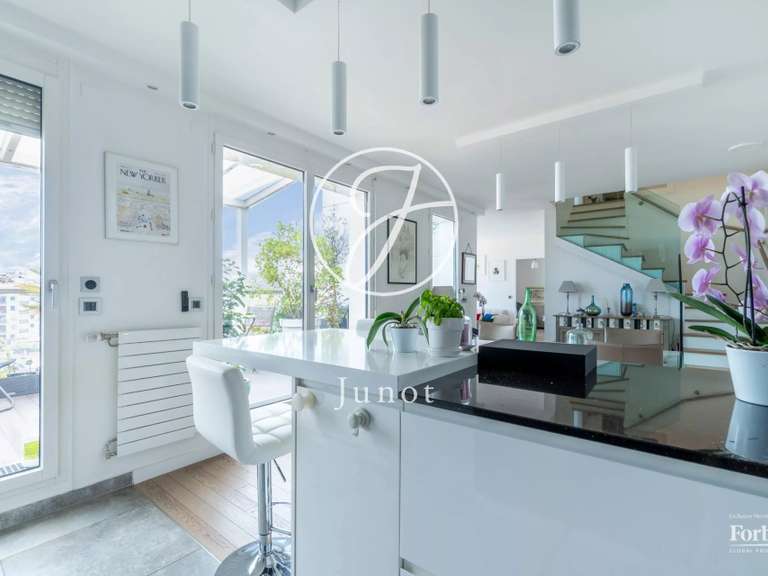 Appartement Paris 15e - 2 chambres - 114m²