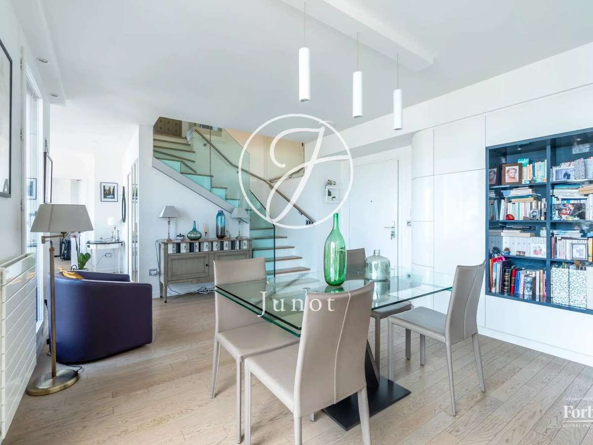 Apartment Paris 15e