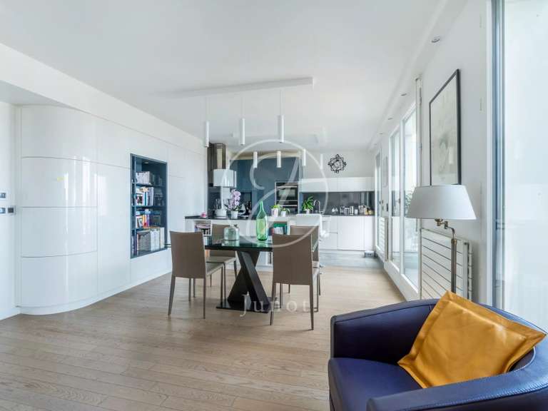 Appartement Paris 15e - 2 chambres - 114m²