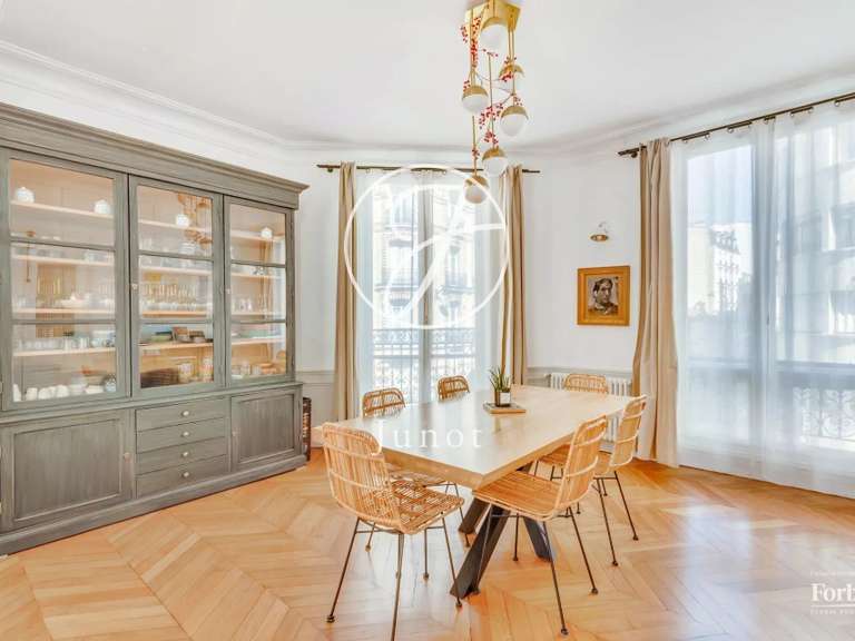 Appartement Paris 15e - 4 chambres - 306m²