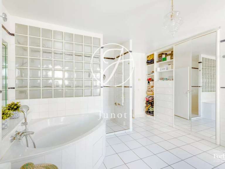 Appartement Paris 15e - 4 chambres - 306m²