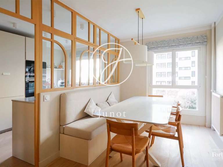 Appartement Paris 15e - 3 chambres - 109m²