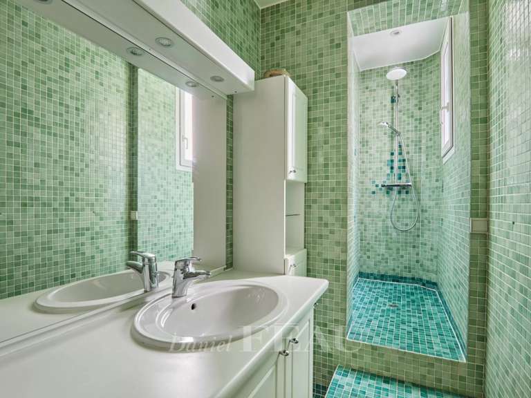 Appartement Paris 15e - 4 chambres - 235m²