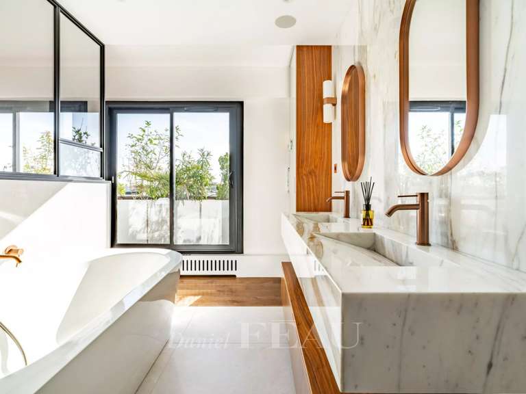 Appartement Paris 15e - 4 chambres - 157m²