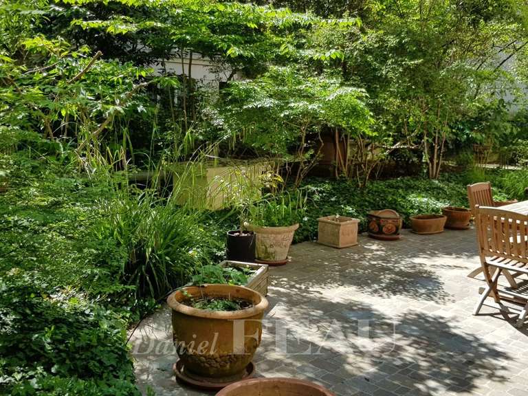 Appartement Paris 15e - 4 chambres - 196m²