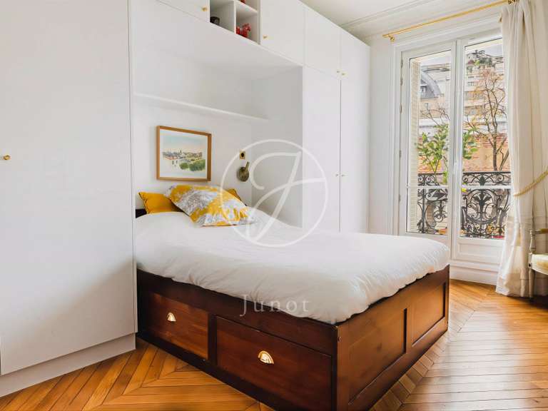 Appartement Paris 15e - 2 chambres - 70m²