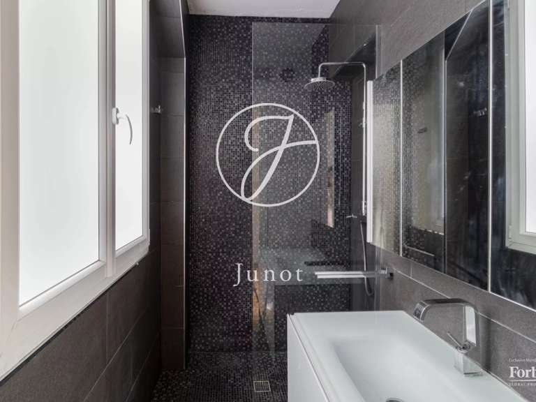 Appartement Paris 15e - 1 chambre - 82m²