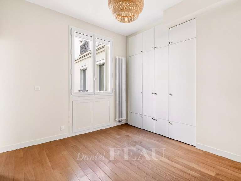 Appartement Paris 15e - 4 chambres - 140m²