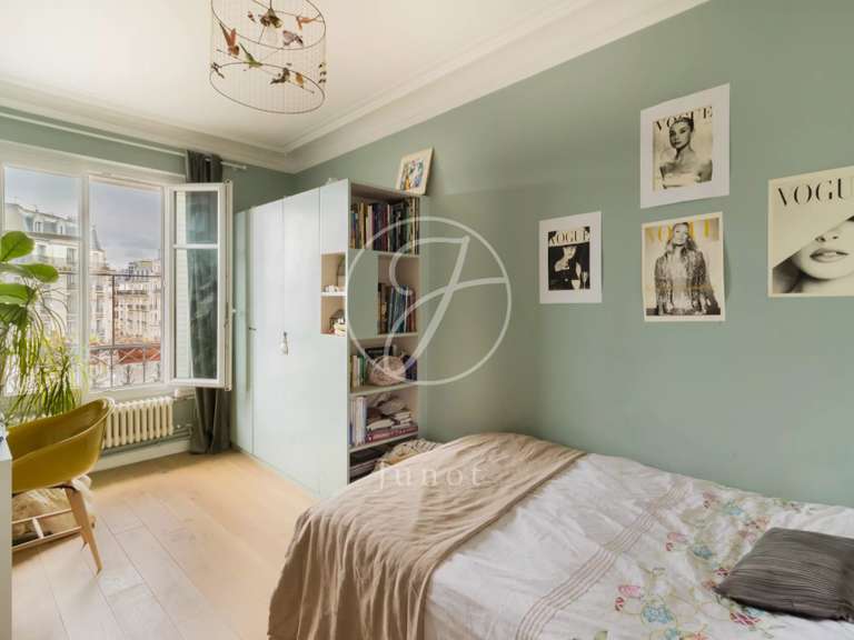 Appartement Paris 15e - 4 chambres - 90m²