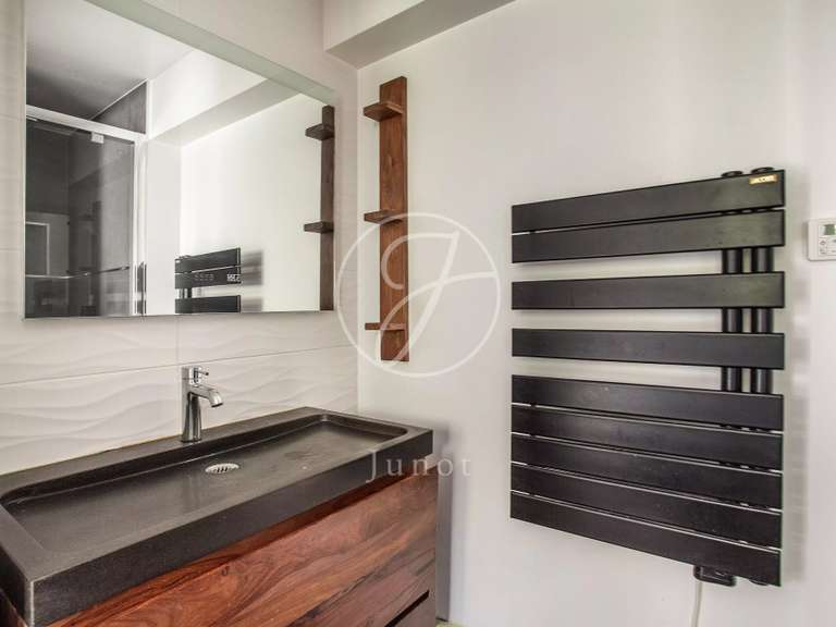 Appartement Paris 15e - 3 chambres - 77m²