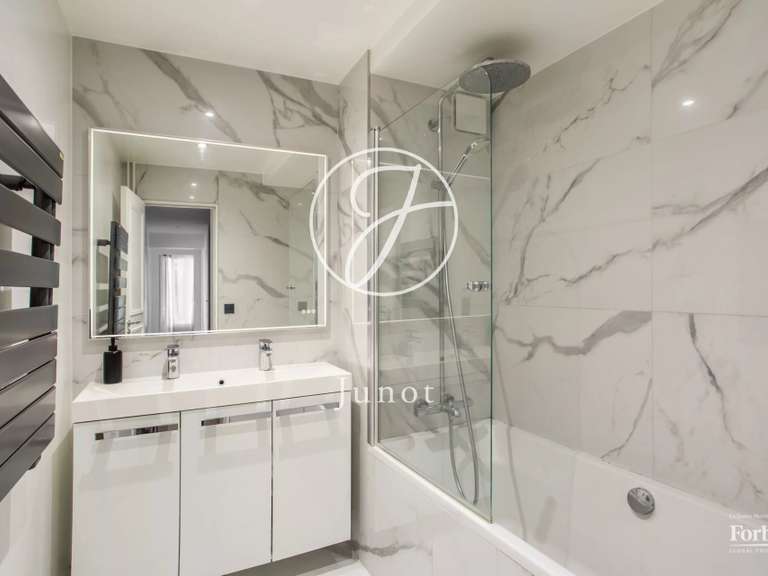 Apartment Paris 15e - 3 bedrooms - 77m²