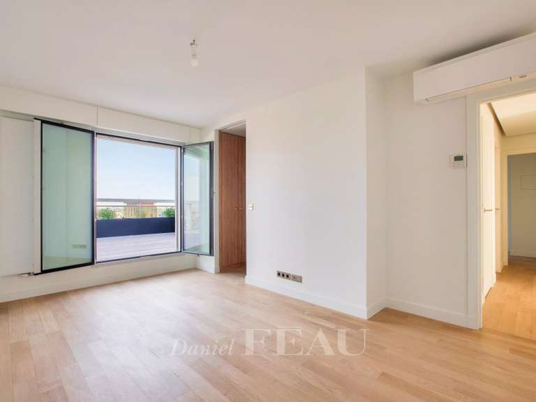 Appartement Paris 15e - 3 chambres - 117m²